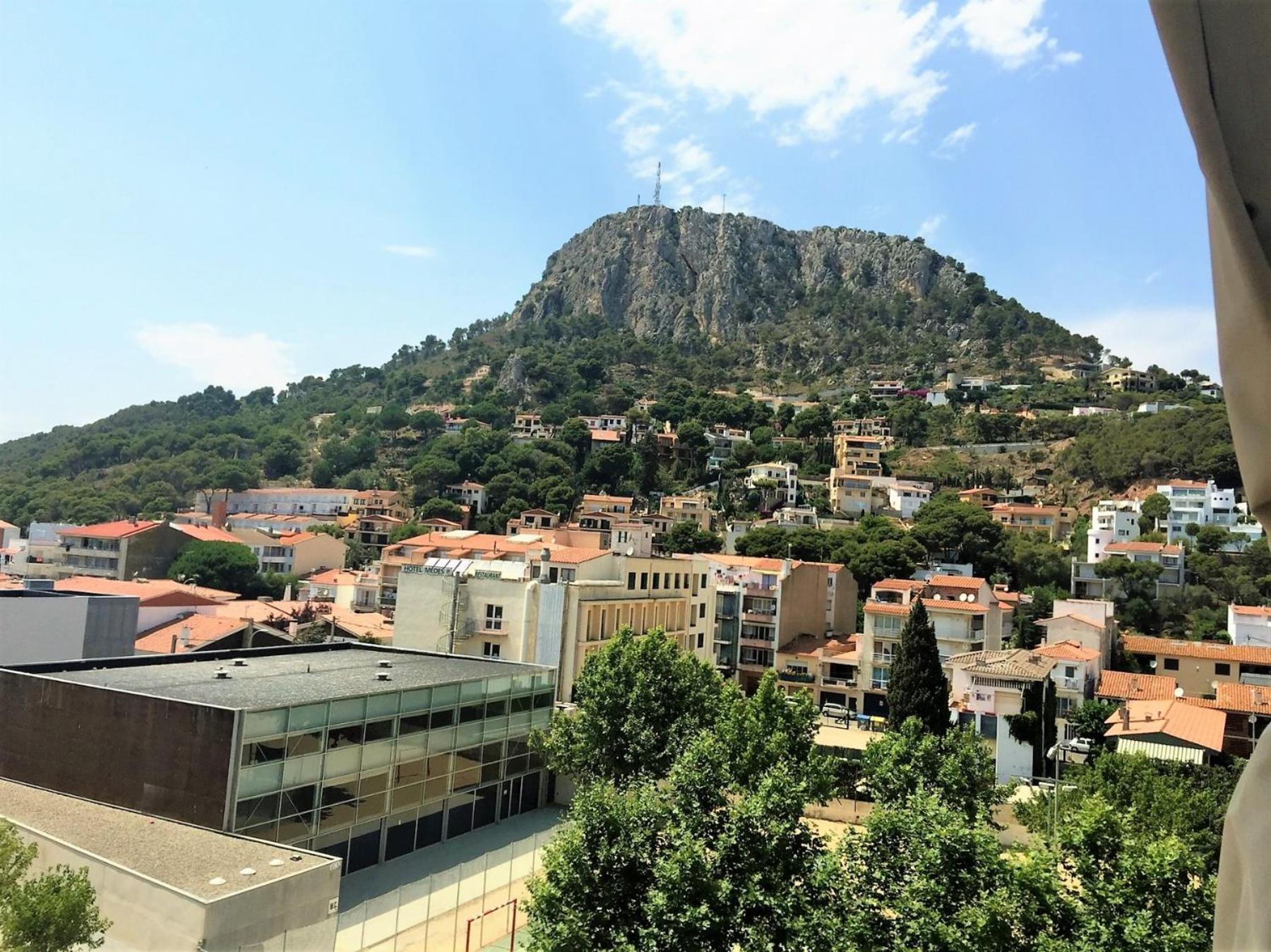 Apartment Medes Park I 5-1 *